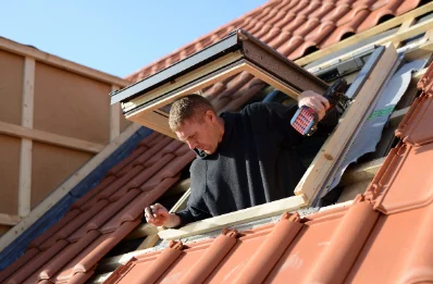 Pose de fenêtres de toit Velux à Hadol